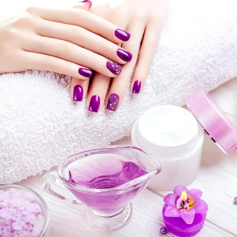 About Linda Nails